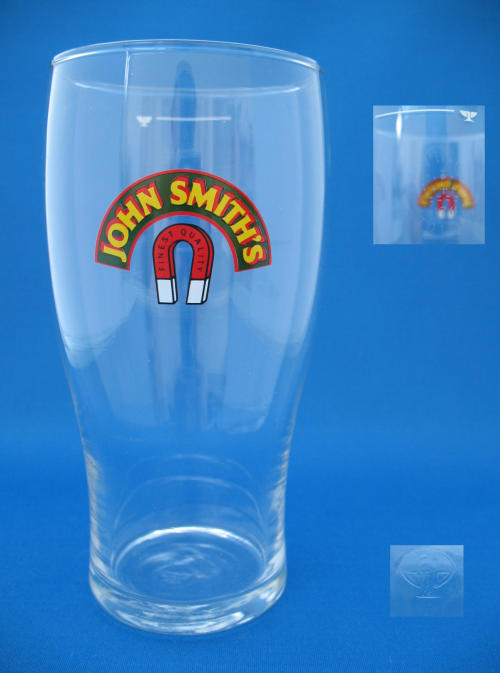 John Smiths Beer Glass 000801B063