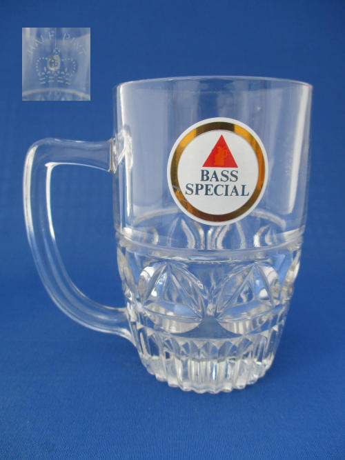 001699B117 Bass Beer Glass