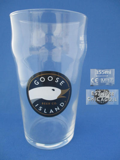 001739B119 Goose Island Beer Glass